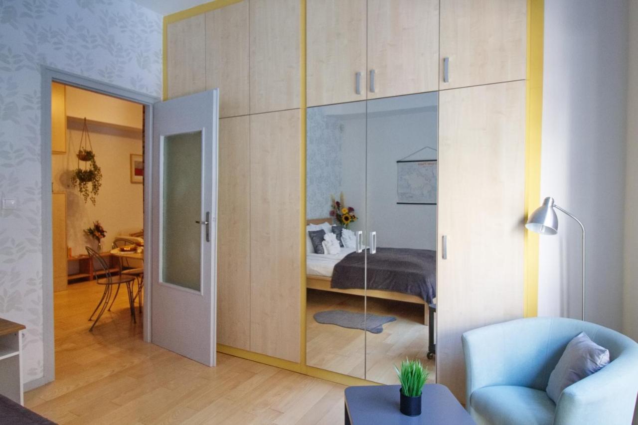 Urban Bourbon Apartamento Budapeste Exterior foto